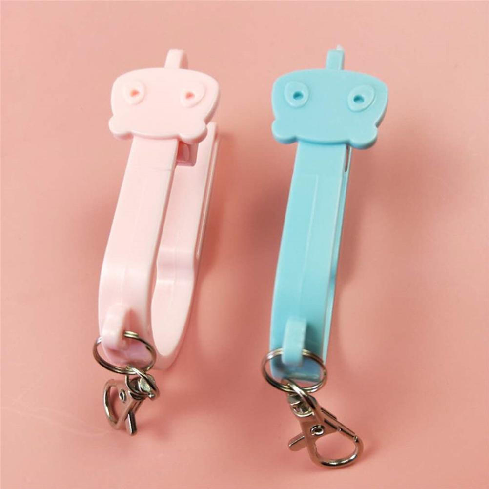 BSTCAR 2Pcs Car Seat Buckle Release Tool Universal Car Seat Key Safety Tool Easy to Unbuckle Child's Car Seat