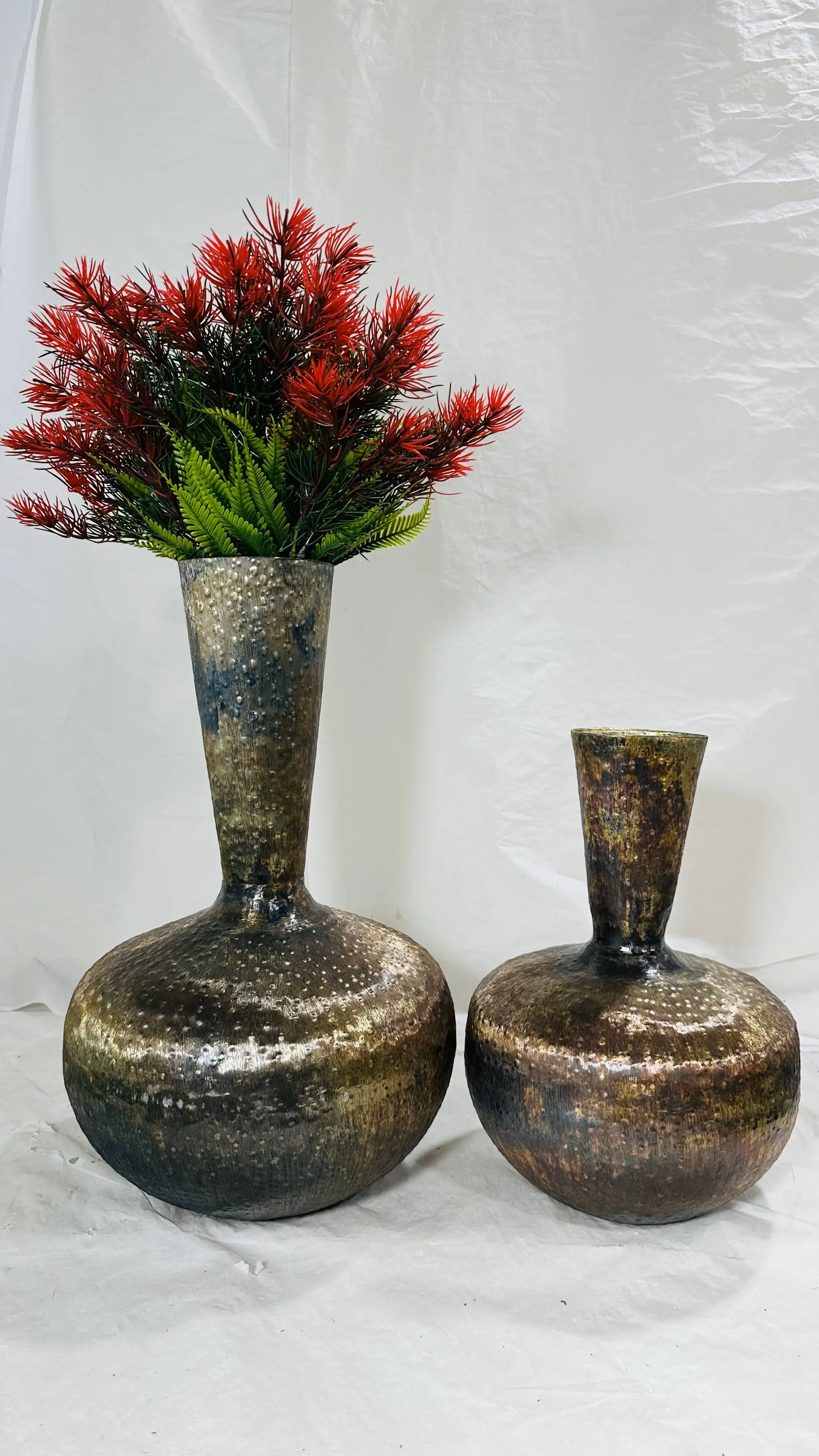 Long Neck Vintage Aluminum Flower Vase And Flower Pot For Home Decoration indoor and outdoor vase