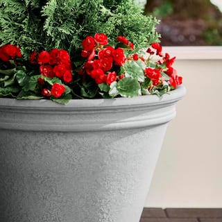 Vigoro 22 in. Alameda Extra Large Gray Plastic Planter (22 in. D x 17.5 in. H) DV22LGWH