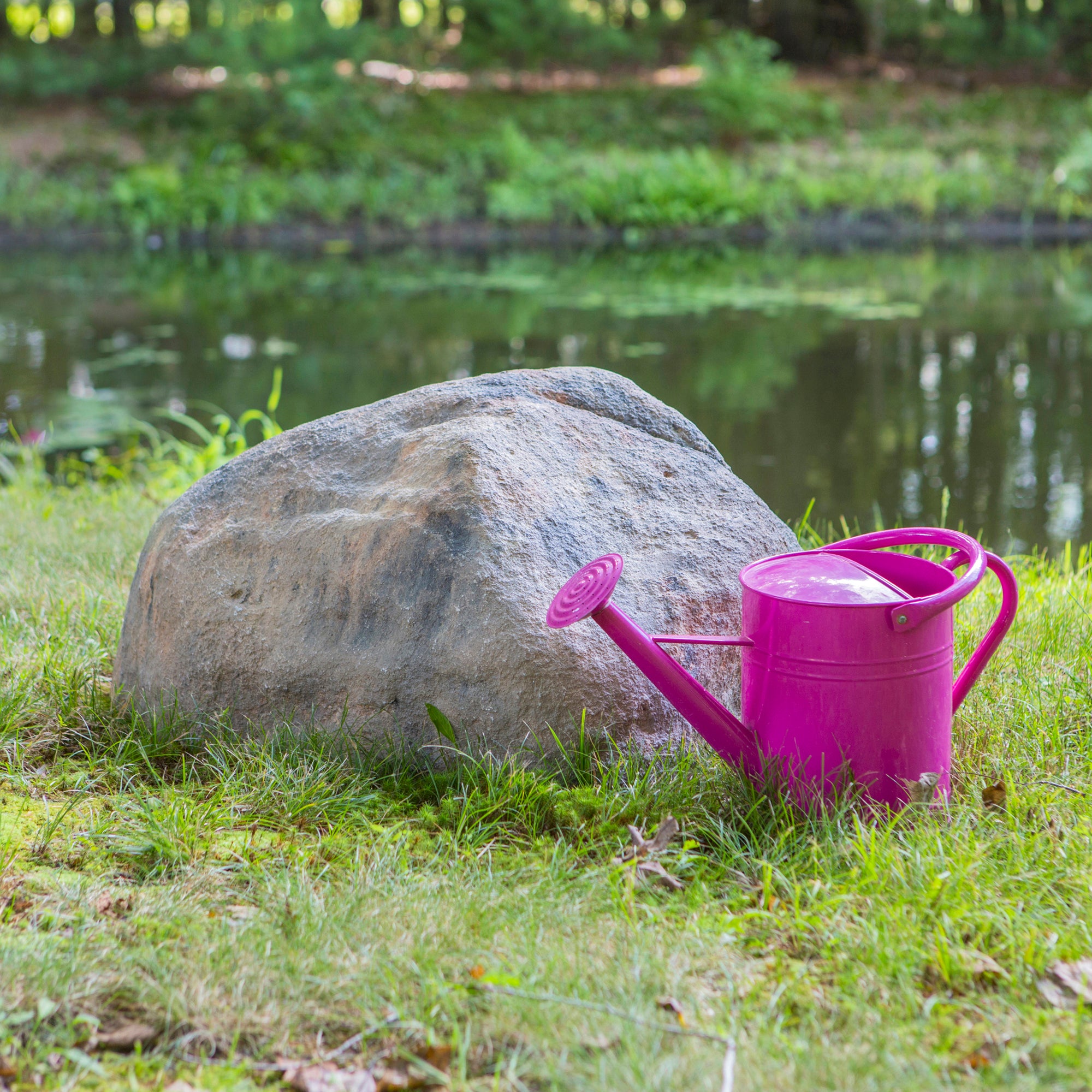 Outdoor Essentials Extra-Large Gray Artificial Landscape Rock