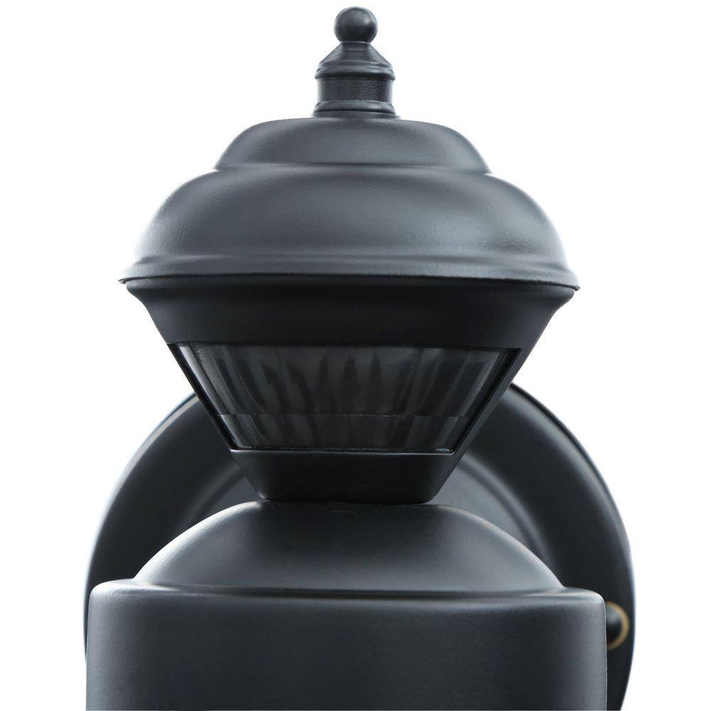 Hampton Bay Bayside Black Farmhouse 150-Degree Motion Sensor Outdoor 1-Light Wall Sconce HB-4132-MB