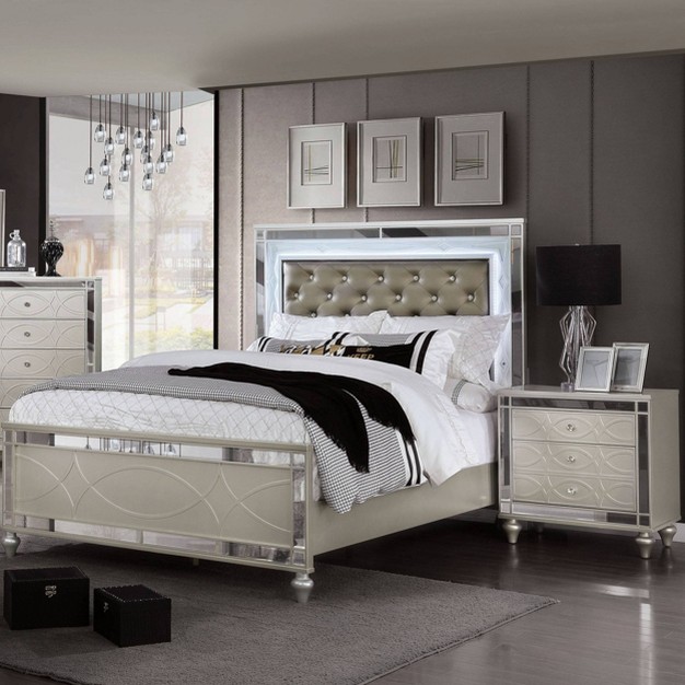 2pc Queen La Mesa Bedroom Set With Nightstand Silver Homes Inside Out