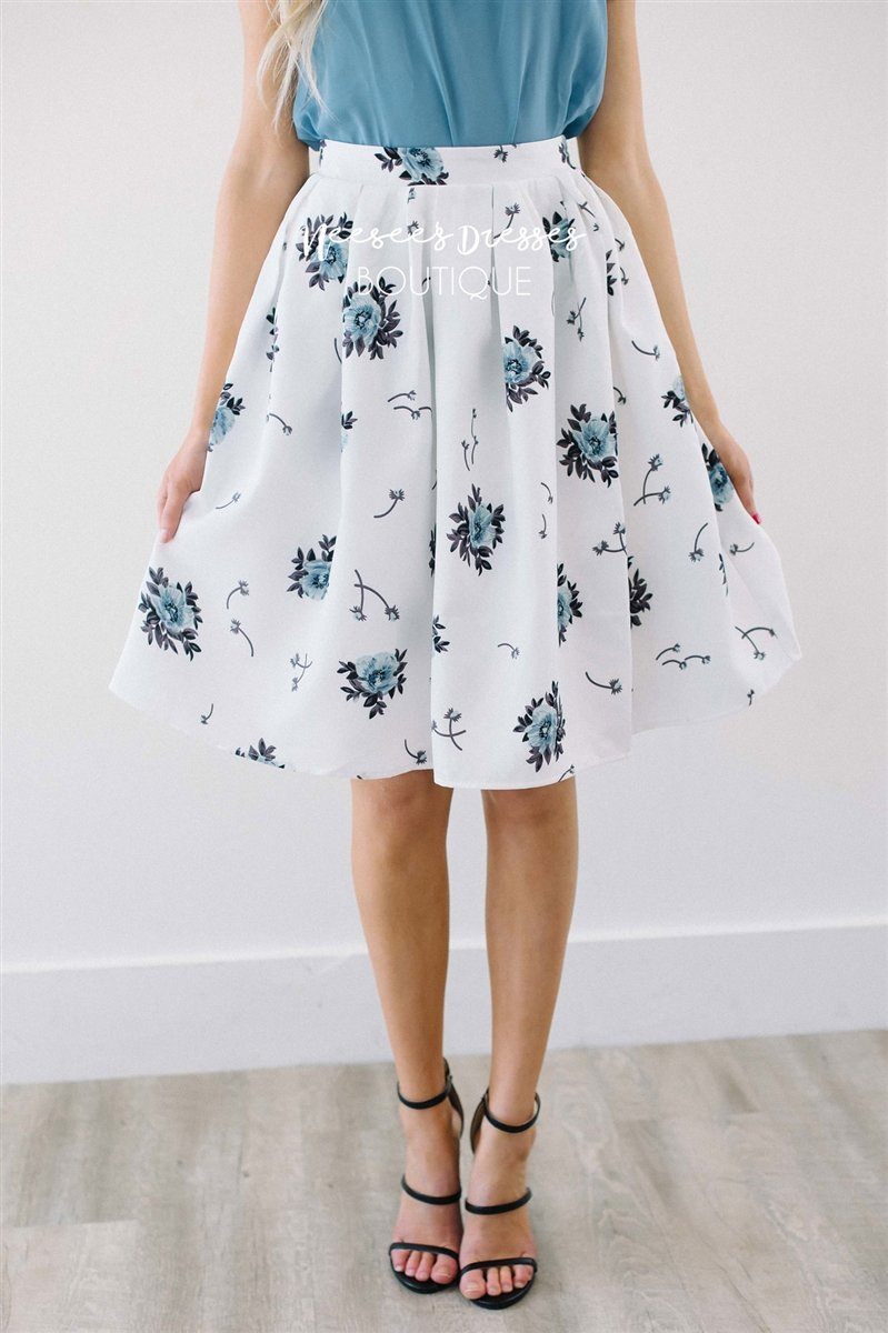 White & Dusty Blue Floral Pocket Skirt