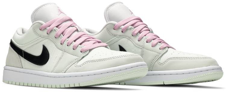 Wmns Air Jordan 1 Low SE 'Barely Green' CZ0776-300