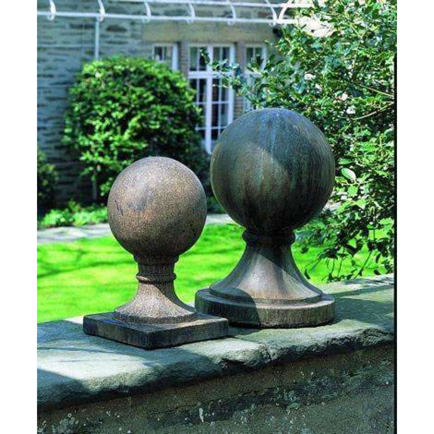 Campania International Small Sphere with Square Base