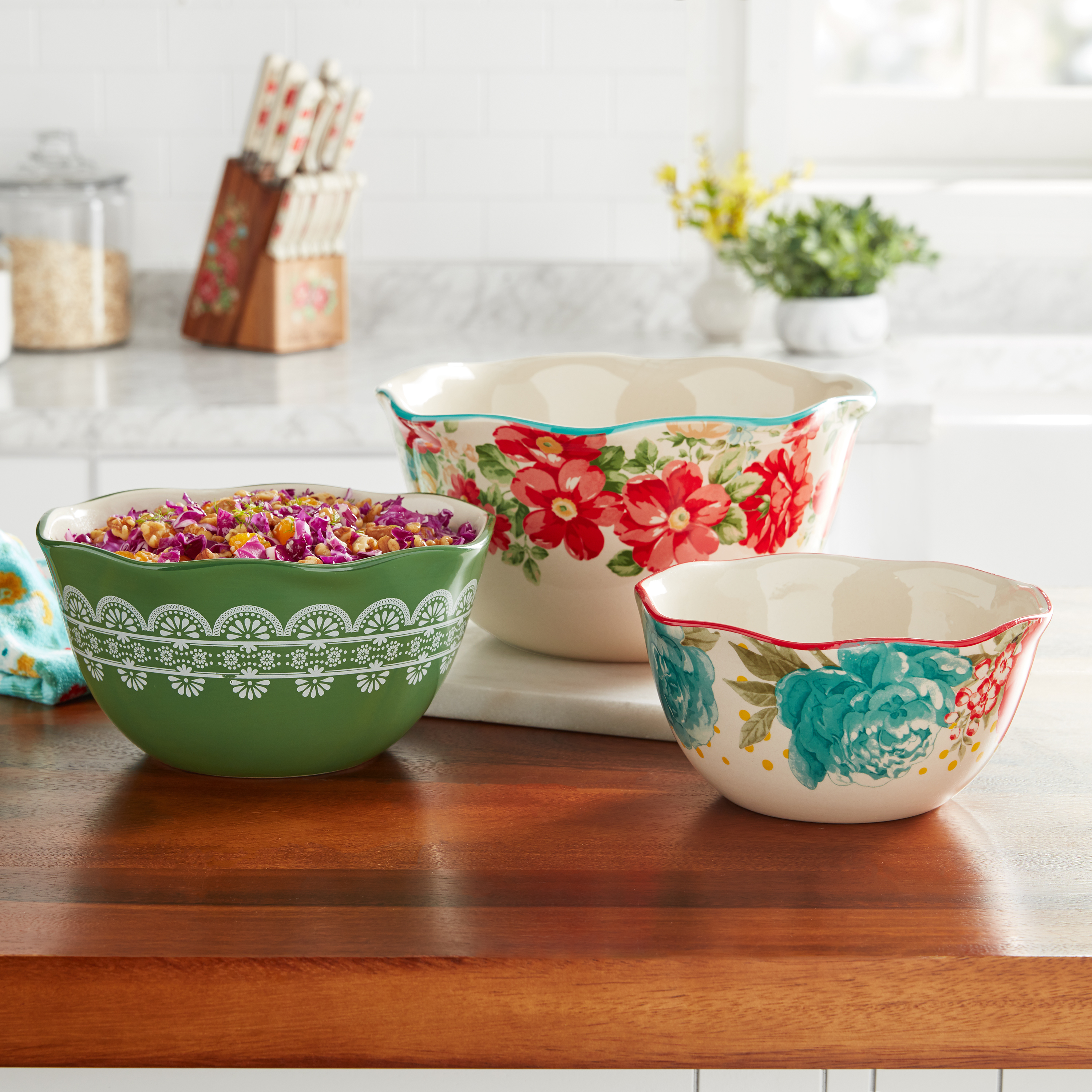 The Pioneer Woman Vintage Floral 3-Piece Serving Bowl Set