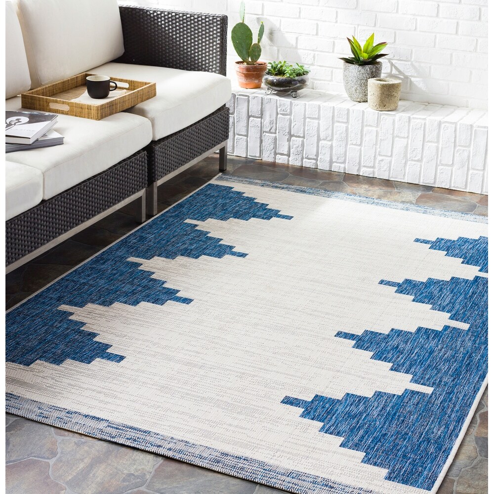 Artistic Weavers Aleida Indoor/Outdoor Modern Area Rug