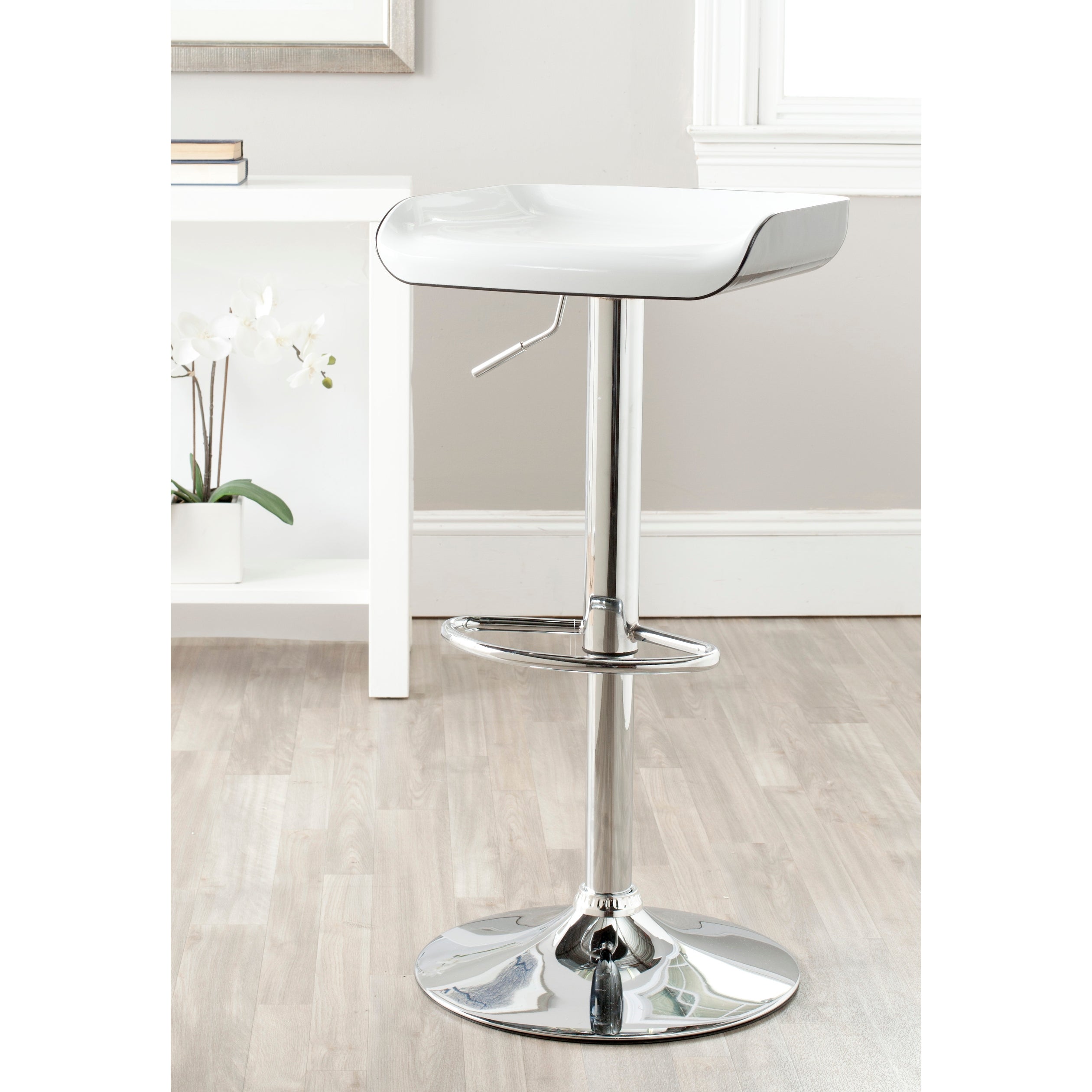 SAFAVIEH Rameka White/Black Adjustable 24-32-inch Bar Stool - 16.1