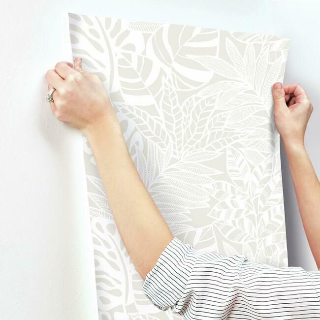 Jungle Leaves Wallpaper in White from the Silhouettes Collection