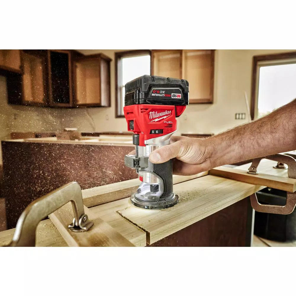 Milwaukee M18 FUEL 18-Volt Lithium-Ion Brushless Cordless Compact Router w/ Compact Router Plunge Base and#8211; XDC Depot