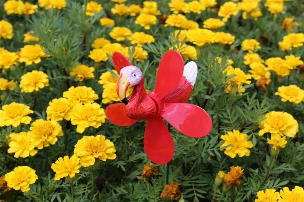 Osgoodway Hot Sale Great Price Garden Supplies Plastic Decorative Red Flamingo Ornaments Outdoor Decoration Protect Your Garden