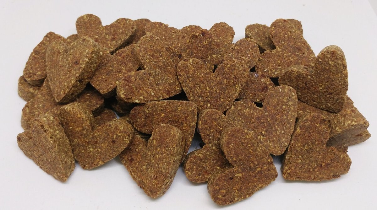 Dogs Love Us Dogs Love Kale Grain and Wheat Free Moo-Moo Beef and Carrot Dog Treats