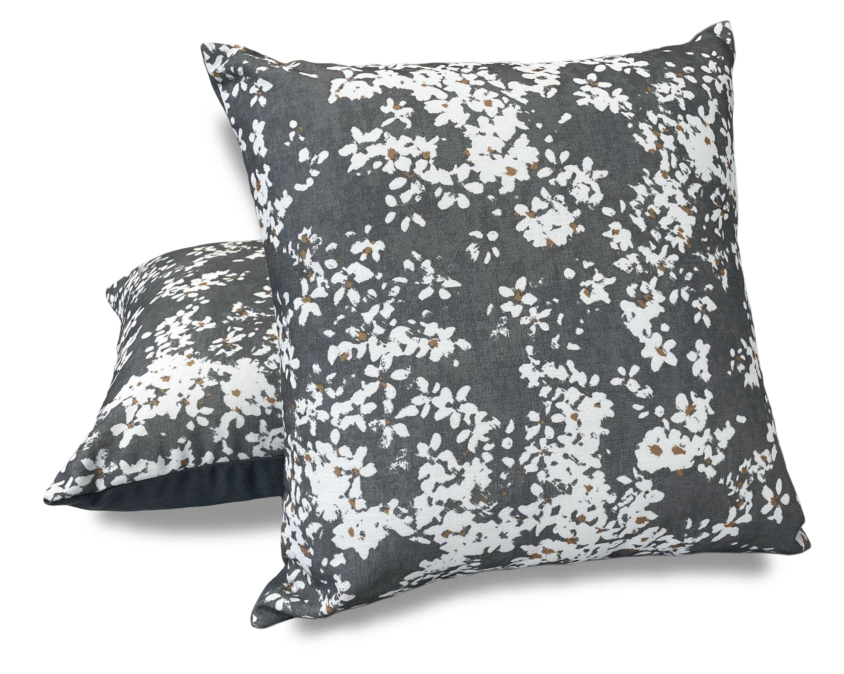 Aiking Set of 2 Printed 18 x 18 inch Decorative Throw Pillow Covers， Blooms Steel Grey