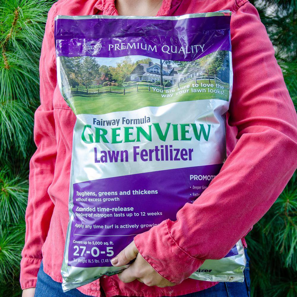 GreenView 16.5 lbs. Fairway Formula Lawn Fertilizer Covers 5000 sq. ft. (27-0-5) 2129187