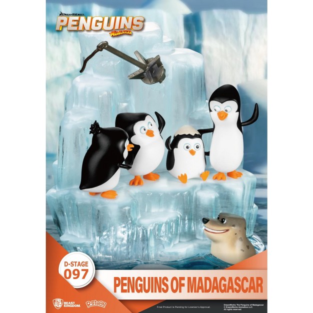 Universal Penguins Of Madagascar d stage