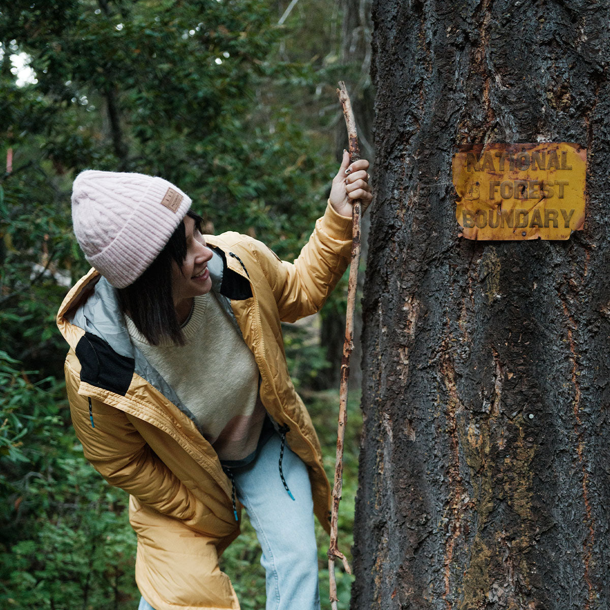 Fireside Cable Knit Beanie - Barely Pink