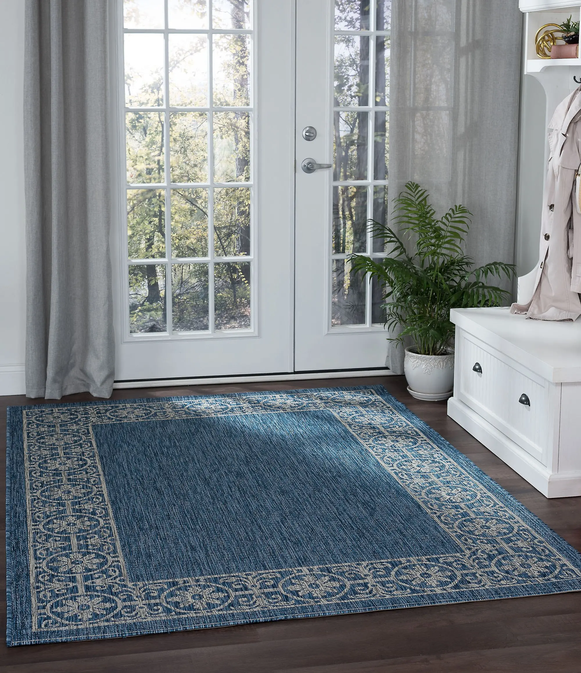 5 x 7 Medium Border Indigo Blue Indoor-Outdoor Rug - Veranda