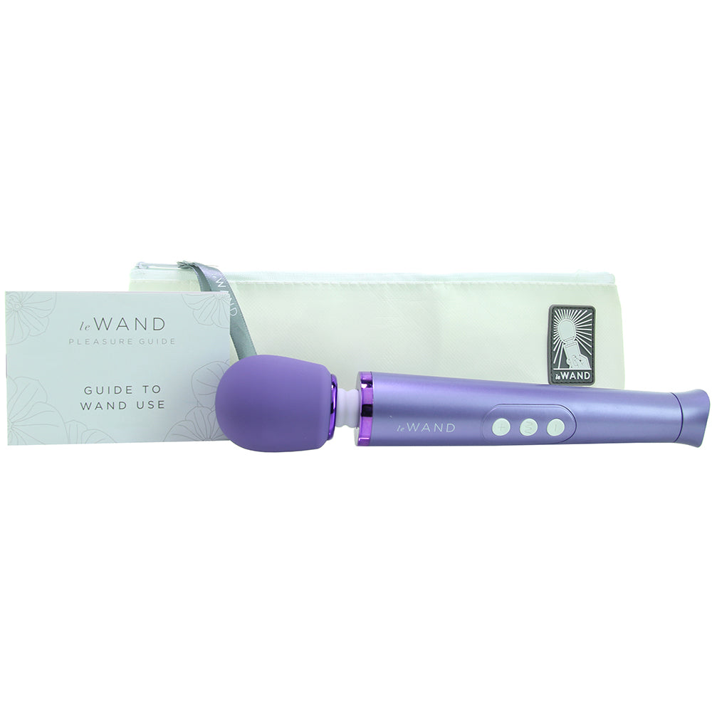 Le Wand Petite Massager in Violet