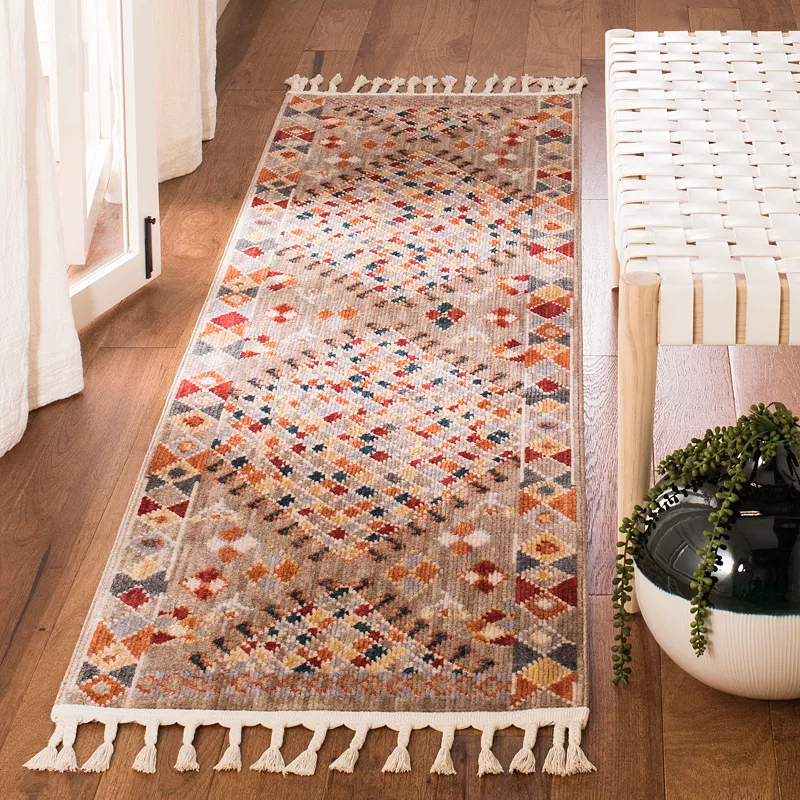 Safavieh Farmhouse Naomi Rug