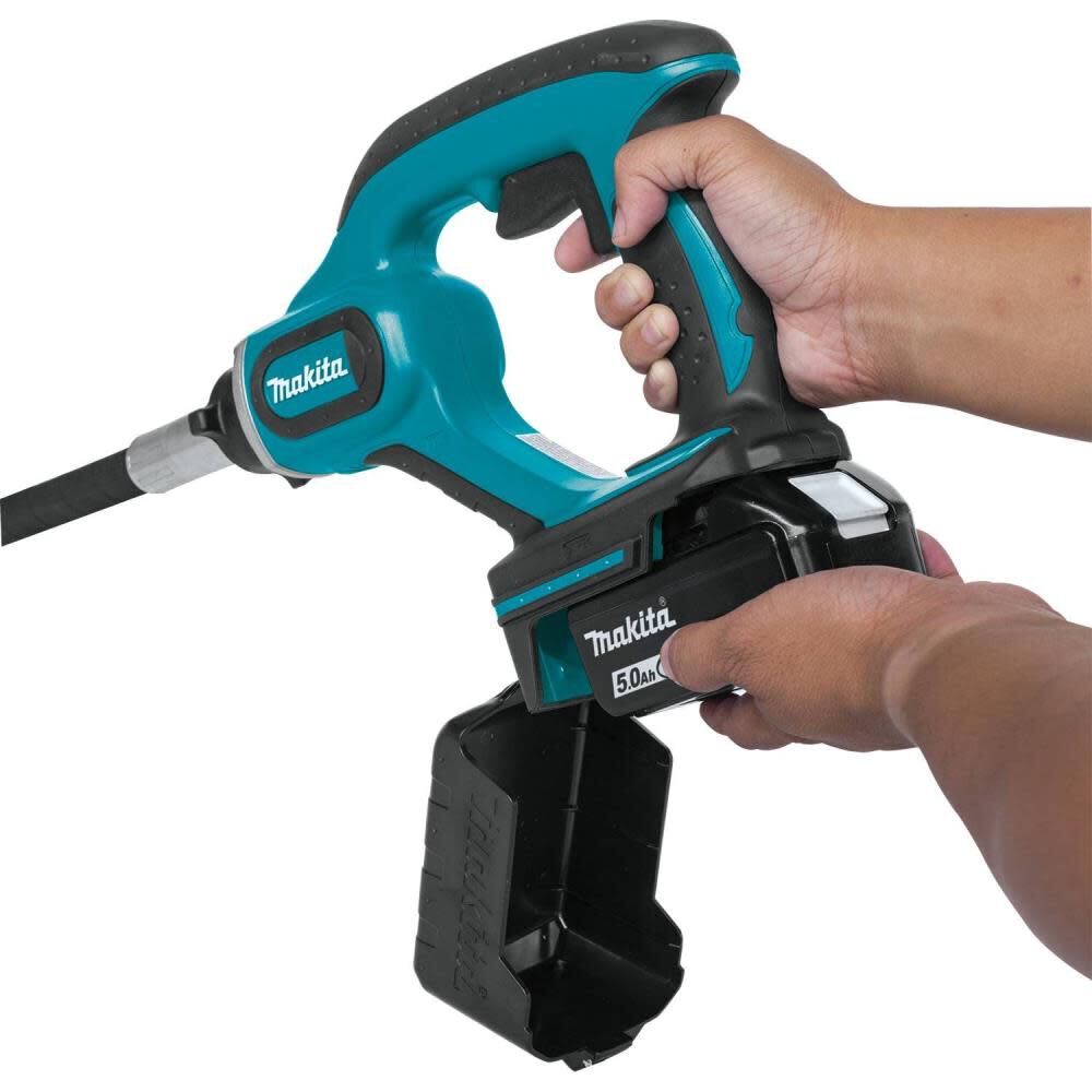 Makita 18V LXT Lithium-Ion Cordless 8 Ft. Concrete Vibrator Kit (5.0Ah) XRV02T from Makita