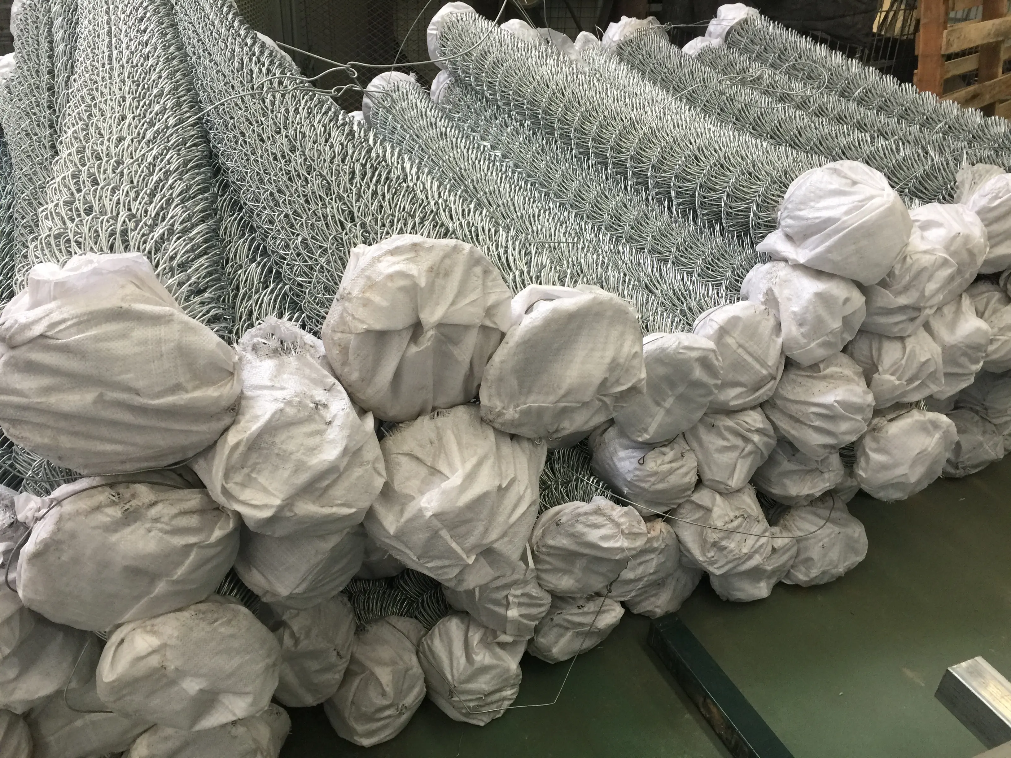 Factory supply chain link rolls high quality used hot dipped galvanized pvc coated Chain Link Fence