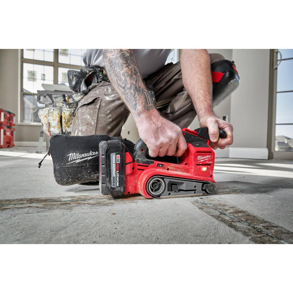 MW M18 FUEL 18-Volt Lithium-Ion Cordless Belt Sander with 8.0 Ah Starter Kit 2832-20-48-59-1880