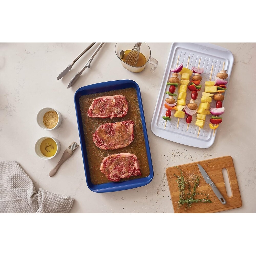 Marinade Tray with Lid   17\