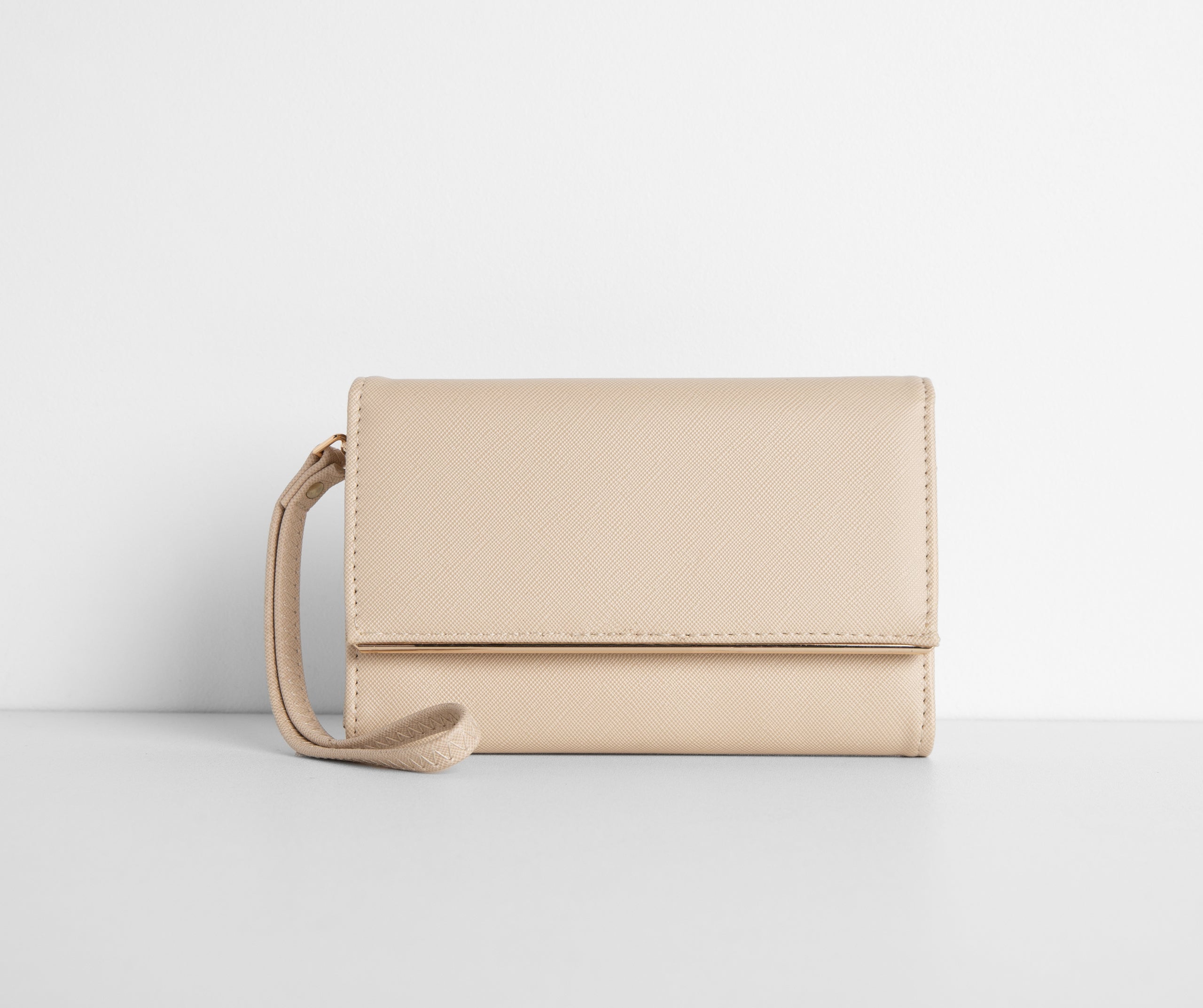 Simply Chic And Sleek Wallet