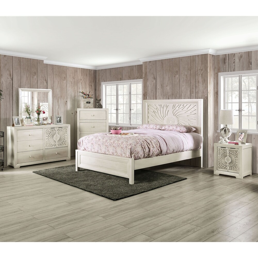 Toddlee Bohemian Ivory 2 piece 4 Drawer Dresser and Mirror Set by Furniture of America