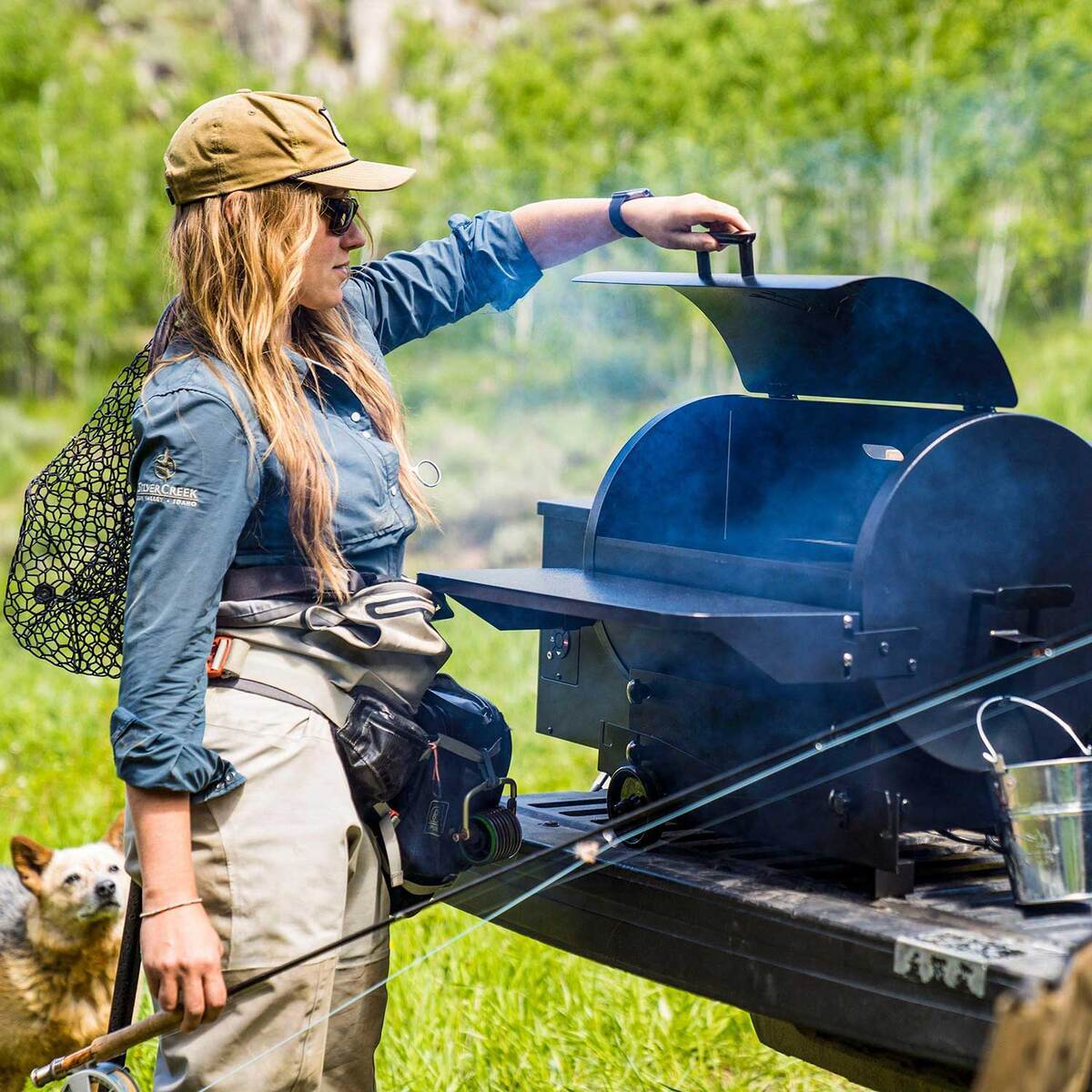 Traeger Tailgater Pellet Grill  Black