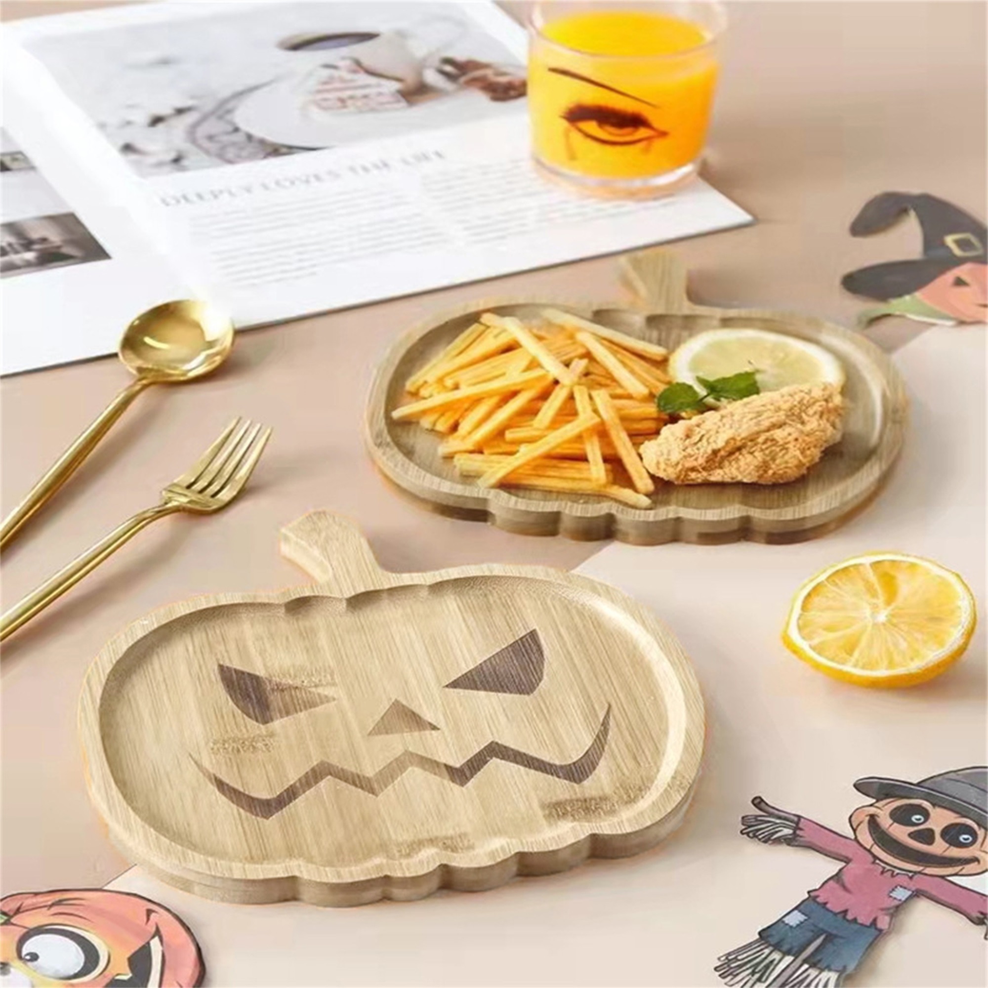 Genuiskids Halloween Wood Cheese Board and Charcuterie Boards Kitchen Pumpkin/Ghost Shaped Wine Meat Cheese Tray for Party Supplies