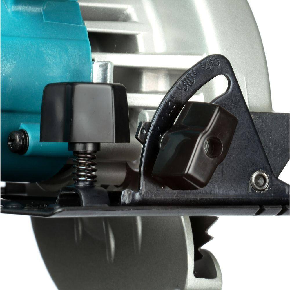 Makita 8 Amp 5-12 in. Corded Electric Brake Circular Saw with 18T Carbide Blade 5005BA