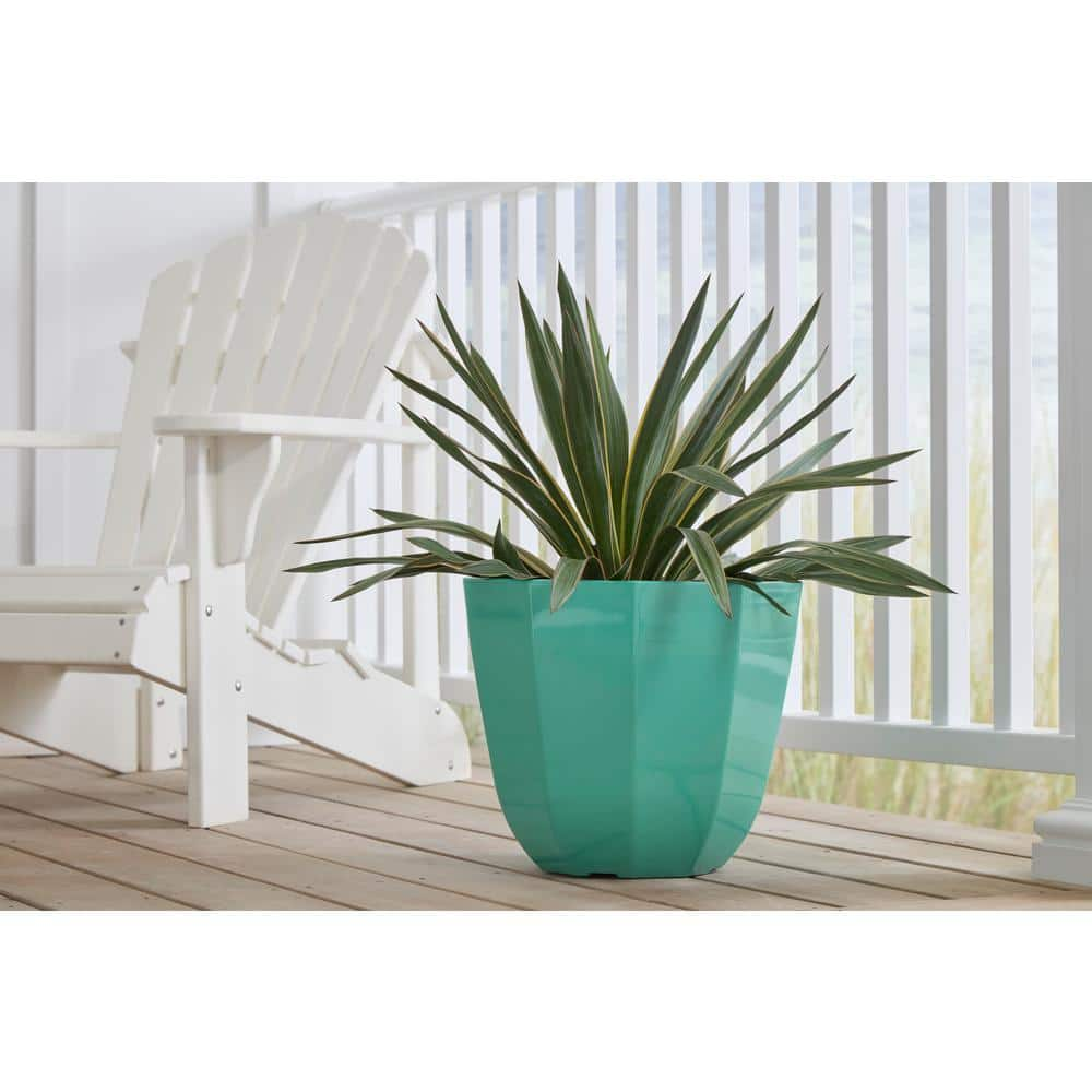 Vigoro 16 in. Lucinda Large Aqua Plastic Planter (16 in. D x 13 in. H) with Drainage Hole PS00457N-16M2