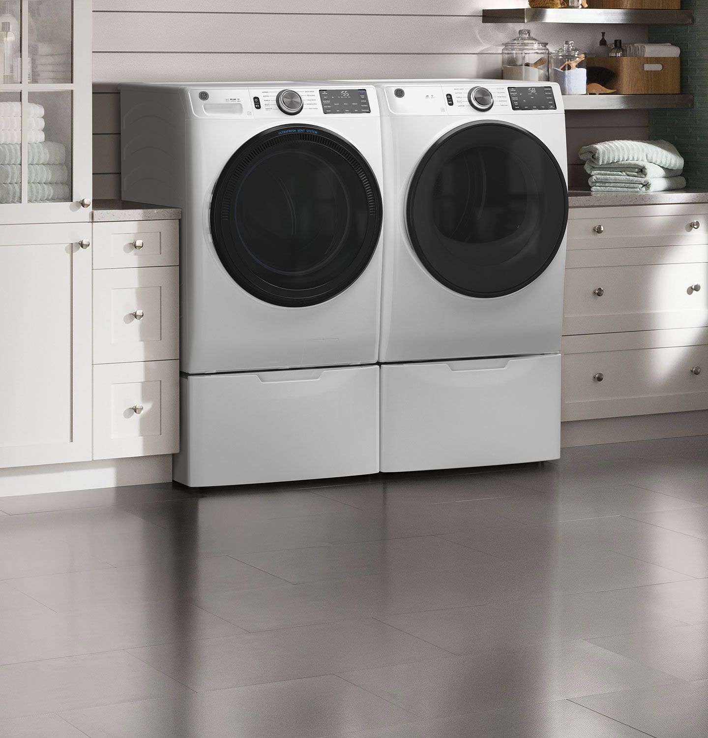 GE ADA 7.8 Cu. Ft. White Smart Front Load Gas Dryer With Sanitize Cycle