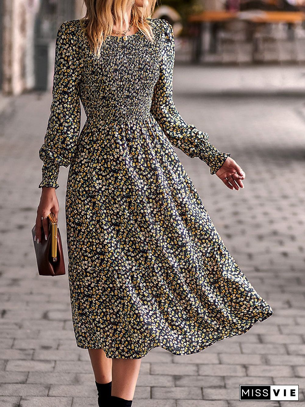 Women Long Sleeve Floral Printed Scoop Neck Dress