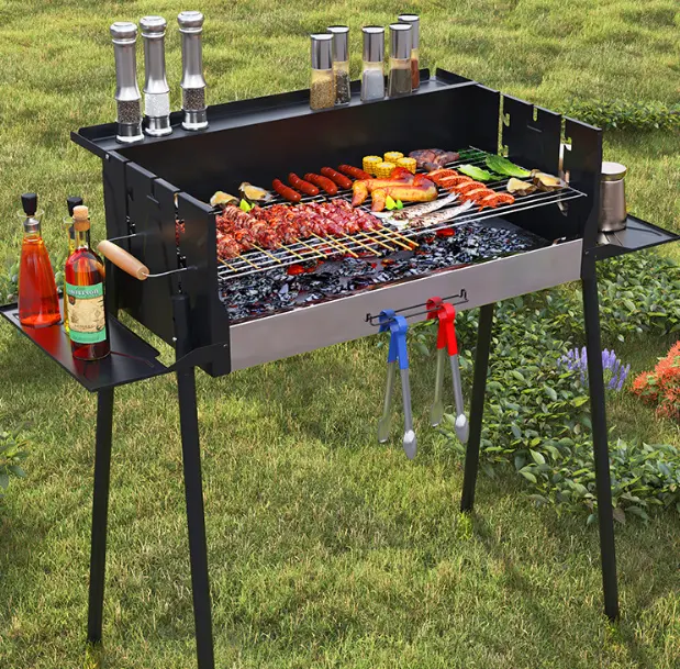 Outdoor steel BBQ Patio grill Outdoor family activity hiking camping picnic Smoky grill