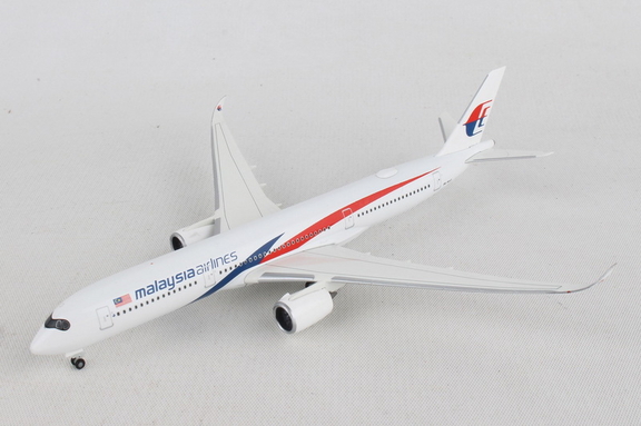 Corgi HE532990Herpa Malaysia A350 900 1/500