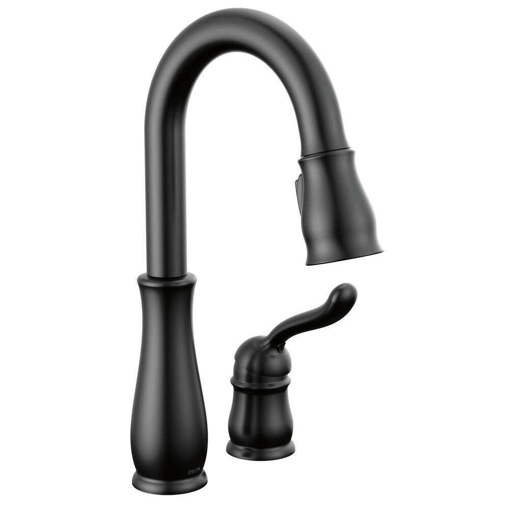 Delta Leland Single-Handle Pull-Down Sprayer Kitchen Faucet with in Matte Black 9978-BL-DST