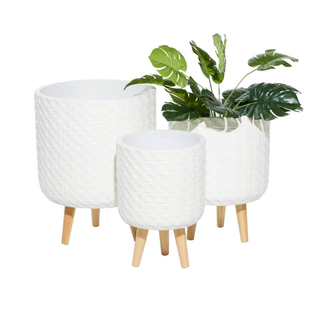 CosmoLiving by Cosmopolitan 18 in. x 14 in. White MGO Planter (Set of 3) 46520