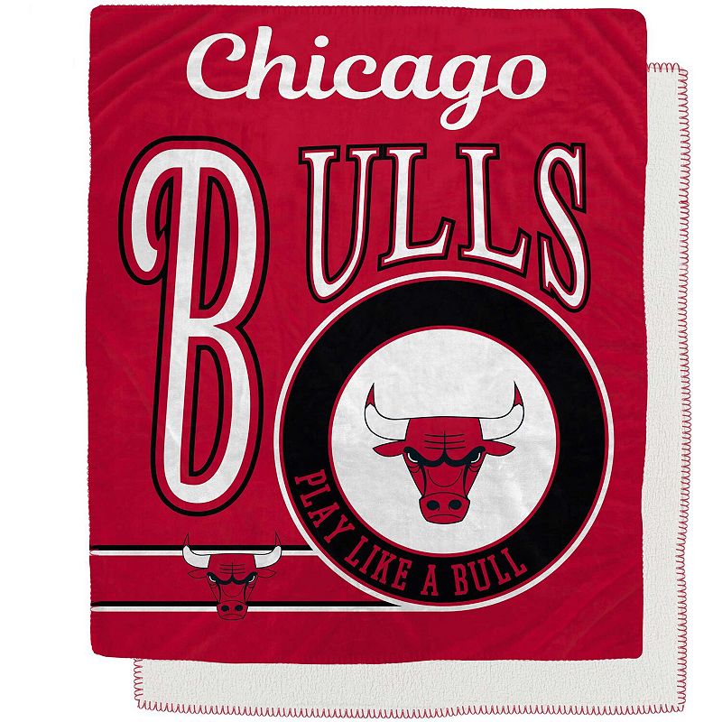 Chicago Bulls 50 x 60 Retro Emblem Flannel Fleece Sherpa Blanket