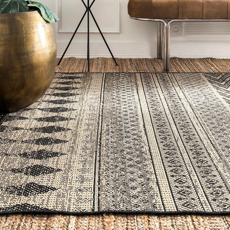 nuLOOM Modern Aztec Nicki Area Rug