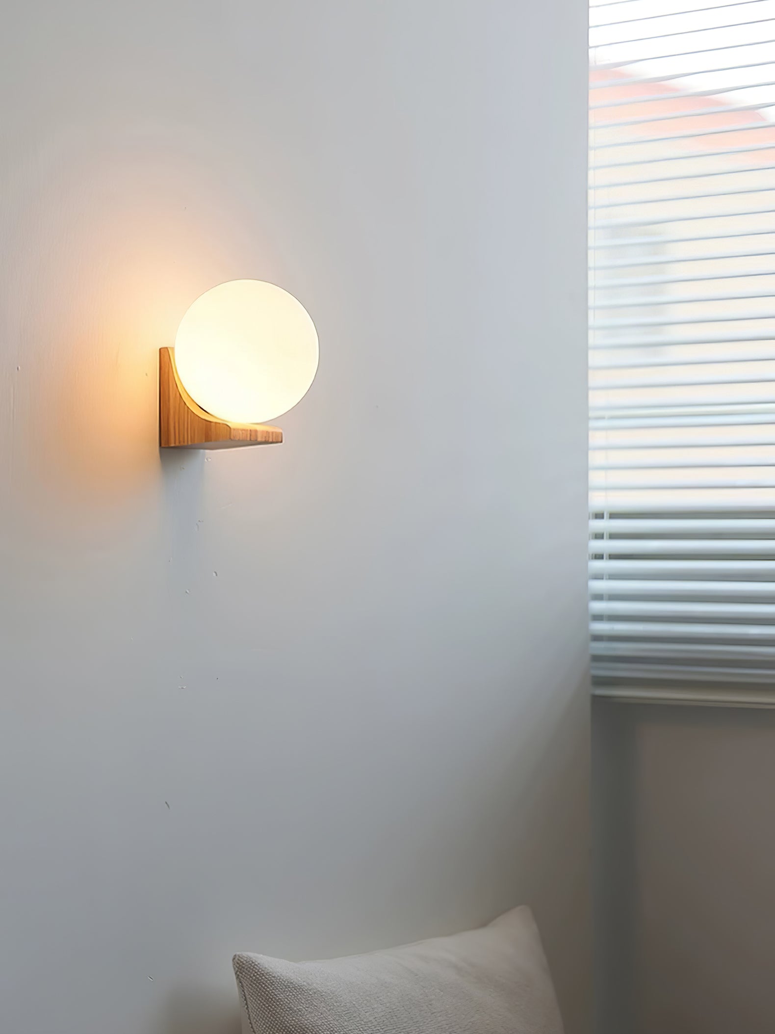 Evelyn Orb Wall Lamp