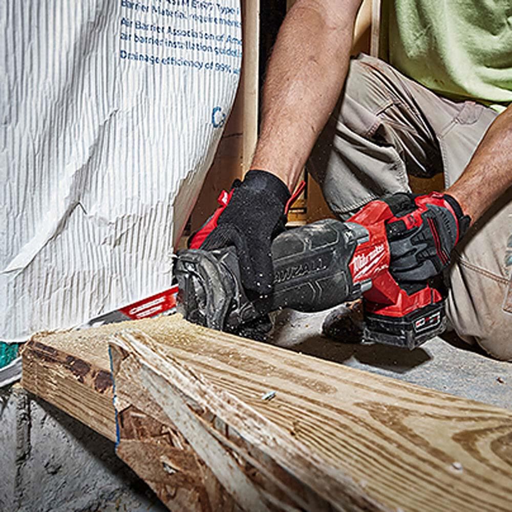 Milwaukee M18 FUEL SAWZALL Reciprocating Saw with ONE-KEY - 2 Battery XC5.0 Kit 2822-22 from Milwaukee