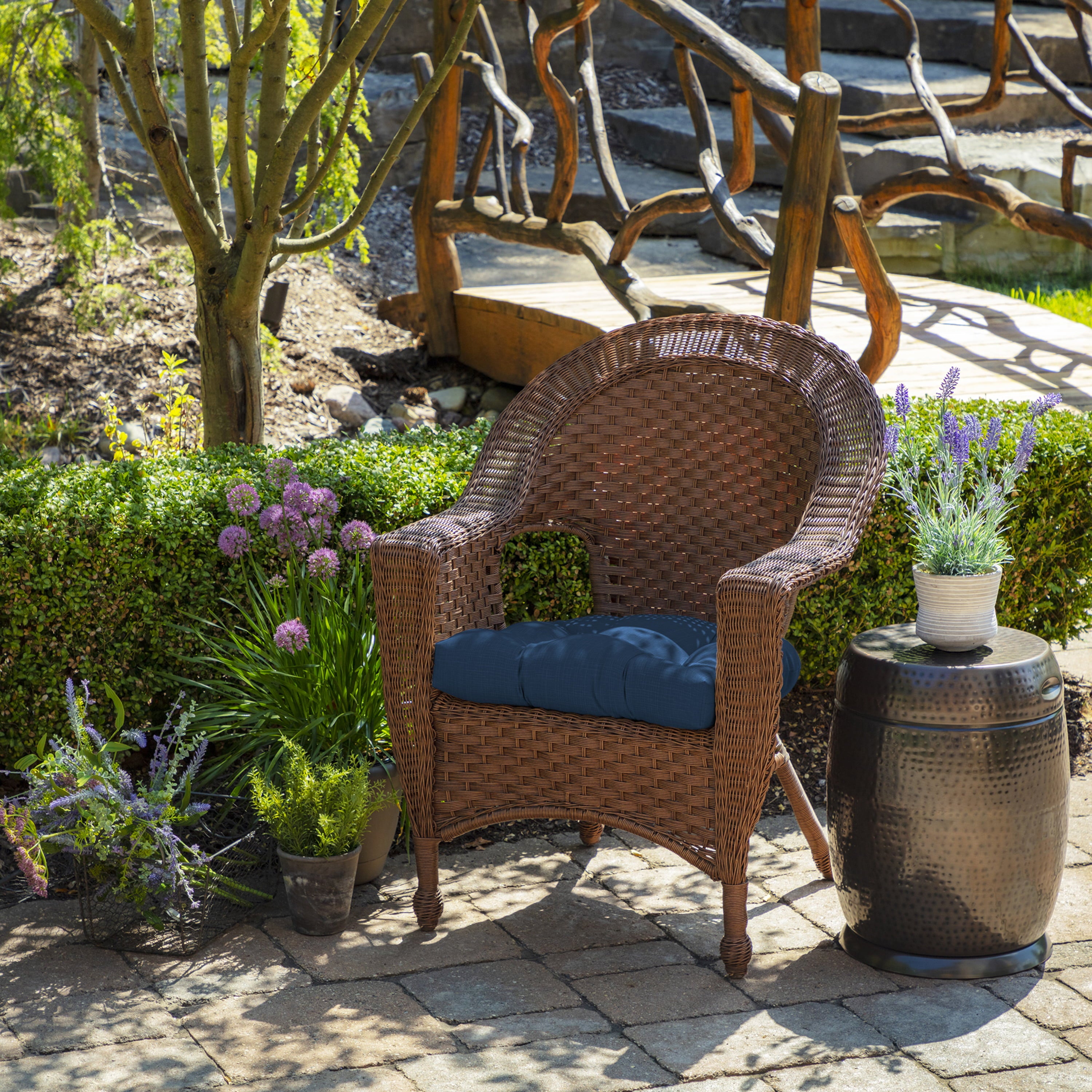 Arden Selections Outdoor Wicker Chair Cushion， 2 pack 18 x 20， Cobalt Blue Texture