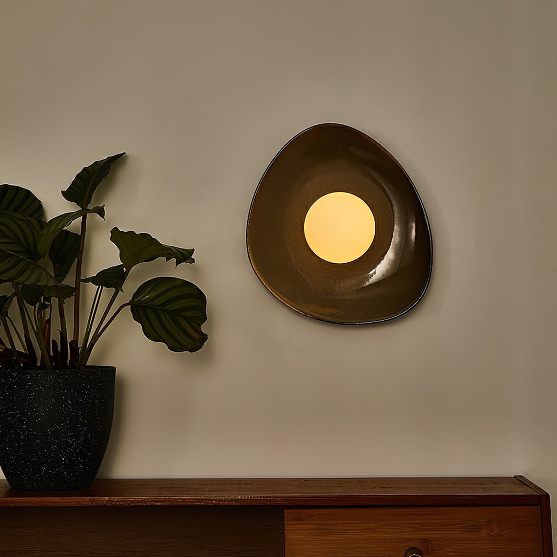 Pebble Disc Wall Light