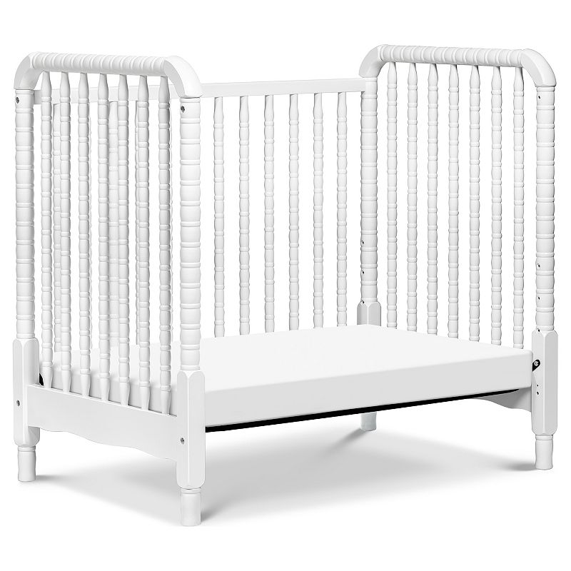 DaVinci Jenny Lind 3-in-1 Convertible Mini Crib