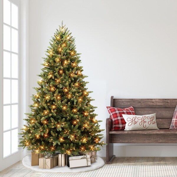 Prelit Medium Westford Spruce Artificial Christmas Tree