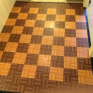 Greatmats Max Tile 12 in. W x 12 in. L Light Oak Waterproof Interlocking Modular Basement Vinyl Floor Tiles (20 sq. ft. 20-Pack) MAXTLOK20