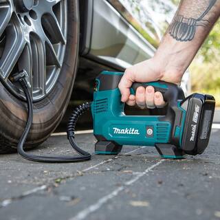 Makita 18V LXT Lithium-Ion Cordless Electric Portable Inflator Kit (1.5Ah) DMP180SYX