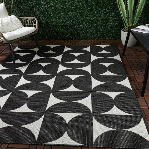 Camille Modern Geometric Rectangular Indoor outdoor Rug Black Balta Rugs